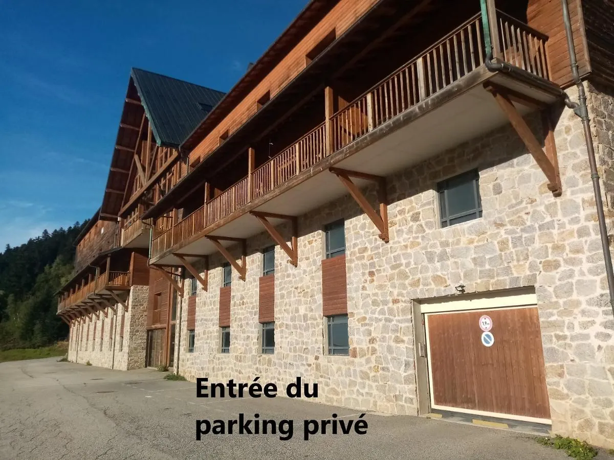 Apartment Pleine Nature Pied Pistes Piscine Chauffee Ustou France
